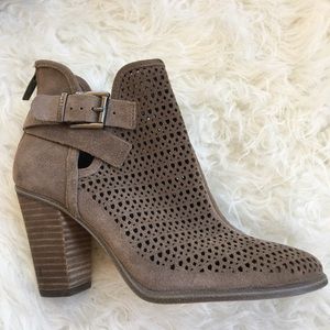 Vince Camuto Womens VP-Fanchon Ankle 6M